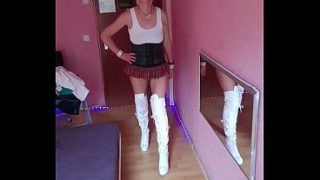 Deutsche Prostituierte Milf Sandra im Bordell Eros Center mit weißen overknees doggy style